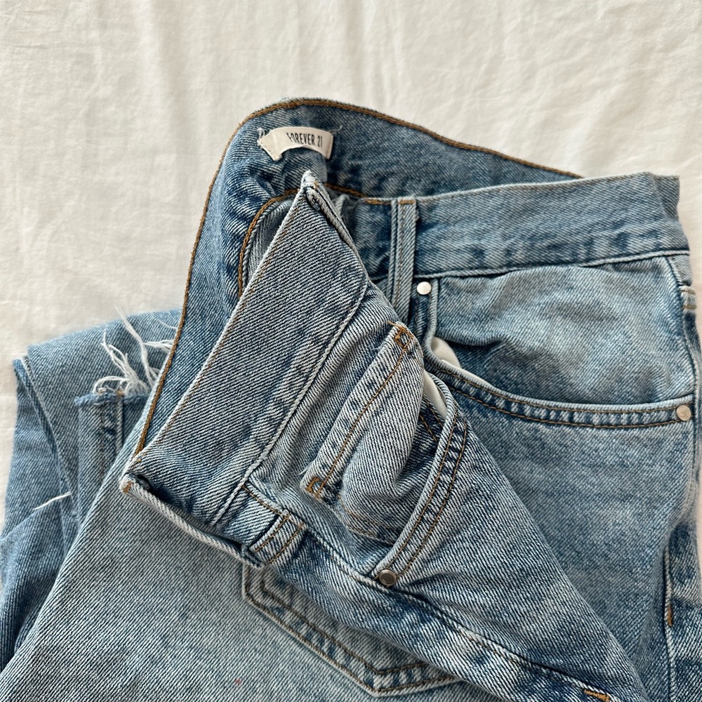 Forever 21 Loose Wide Leg Jeans Distressed